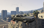 Como voar por um carro em GTA 5 online