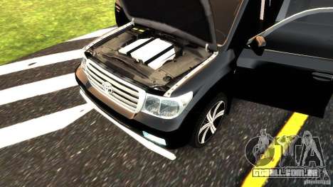 Toyota Land Cruiser 200 RESTALE para GTA 4