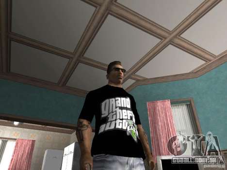 A t-shirt GTA 5 para GTA San Andreas