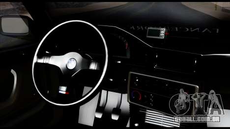 BMW M5 E28 Christmas Edition para GTA San Andreas