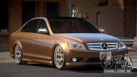 Mercedes-Benz C350 E-Style para GTA 4