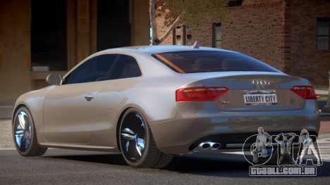 Audi S5 G-Style para GTA 4