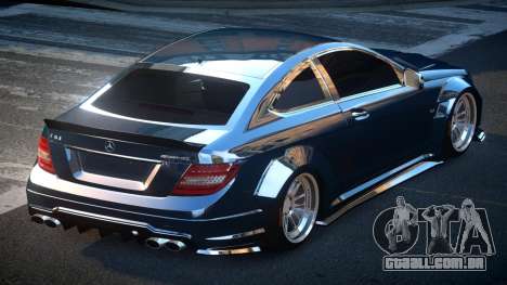 Mercedes Benz C63 GS L-Tuning para GTA 4