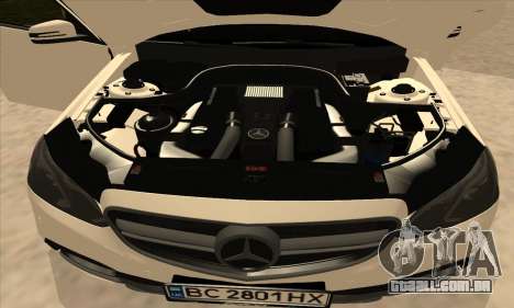 Mercedes-Benz E63 AMG 4matic White para GTA San Andreas