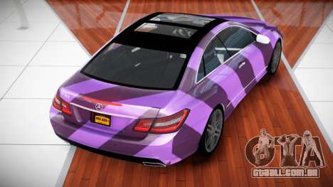 Mercedes-Benz E500 QD S2 para GTA 4