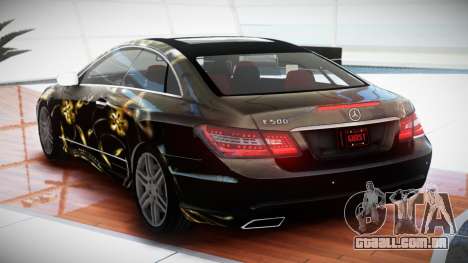 Mercedes-Benz E500 RT-Z S4 para GTA 4