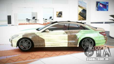 Mercedes-Benz E500 RT-Z S6 para GTA 4